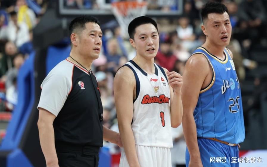 CBA下賽季5大爭冠熱門球隊：上海第1廣廈第3：廣東隊未進(jìn)前三？