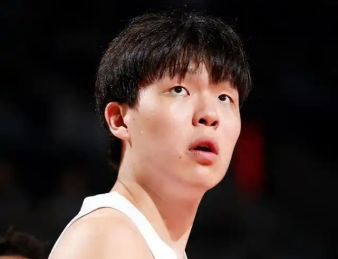 郭士強(qiáng)：楊瀚森8日和男籃會合 希望他通過一年NBA歷練能幫到球隊