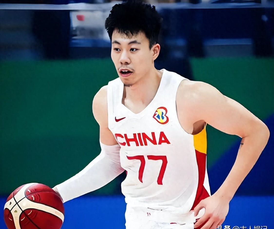 CBA大洗牌！5000萬轉會創紀錄，楊鳴遭瘋搶，多隊搶著開頂薪