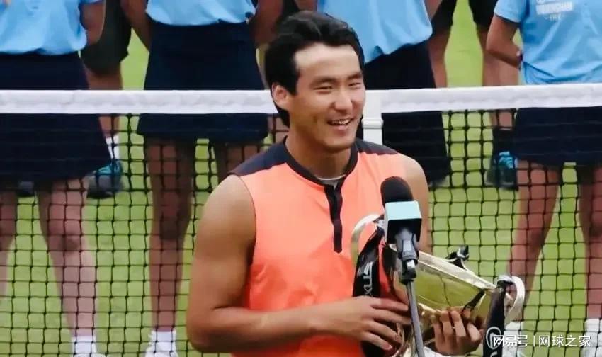 布云朝克特拿下中國男網草地賽首冠創歷史，吳易昺排名跌出TOP100