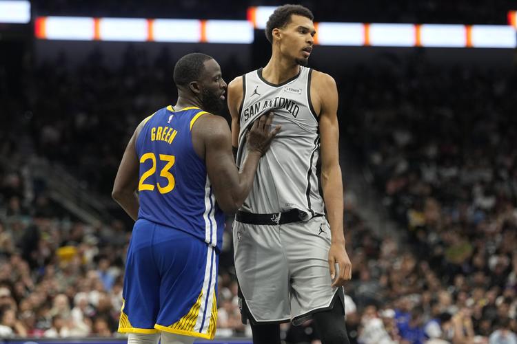 格林評文班亞馬賽后離場爭議