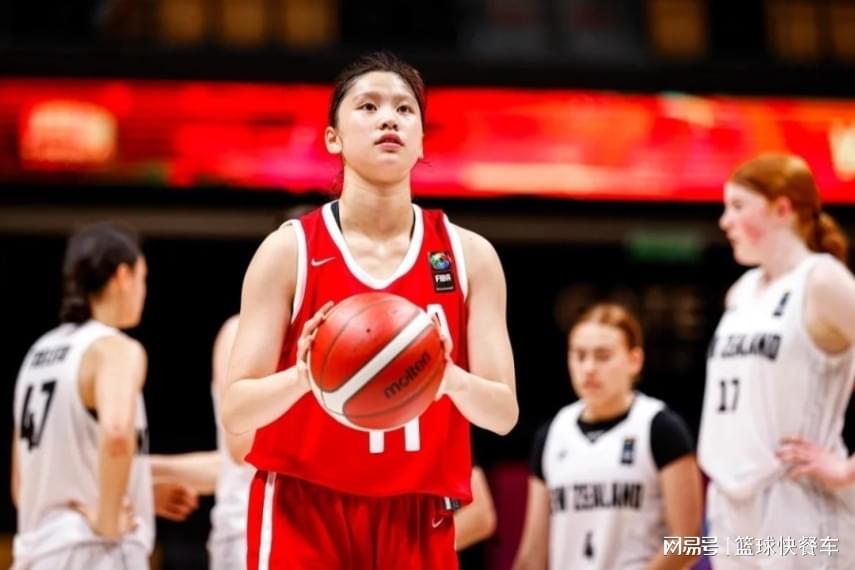 85比61狂勝24分！女籃熱身賽斬獲開(kāi)門紅：小李夢(mèng)砍30分5板4斷
