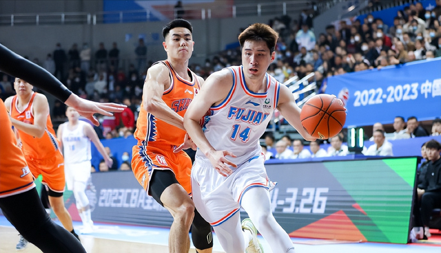 CBA頂薪前鋒合同到期！老東家不再續約，本賽季就打了1場比賽