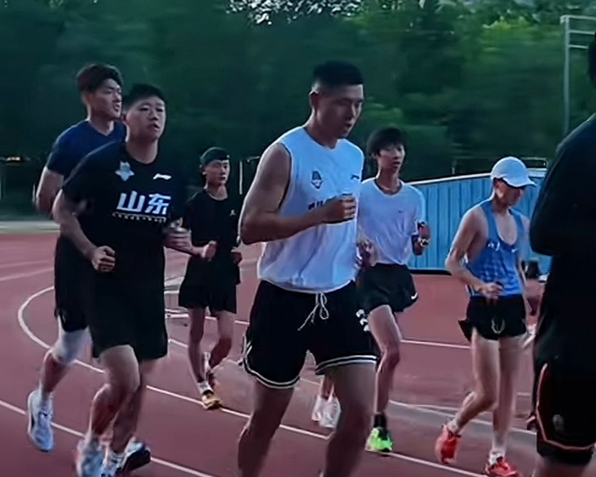 山東新動態！暫僅六七人夏訓，教練組研究球員選擇，下賽季保8爭4